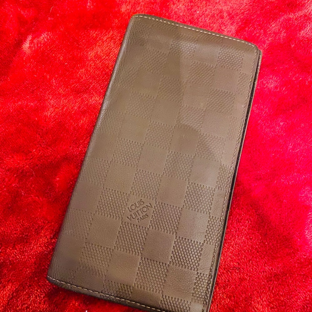 Louis Vuitton wallet serial number SF5772